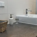 阿尔特河畔旅馆