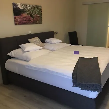 Hotel Boardinghouse Alte Bank