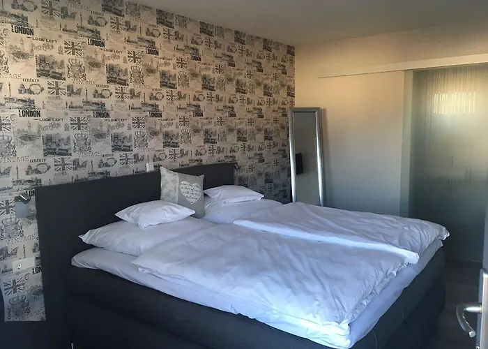 호텔 Boardinghouse Alte Bank 3*